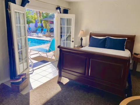 Old Ranch Inn - Adults Only 21 & Up